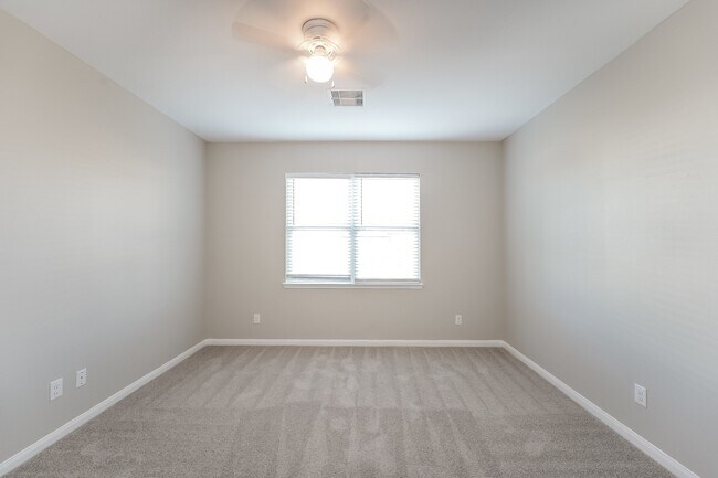 Building Photo - 5026 Manor Stone Ln