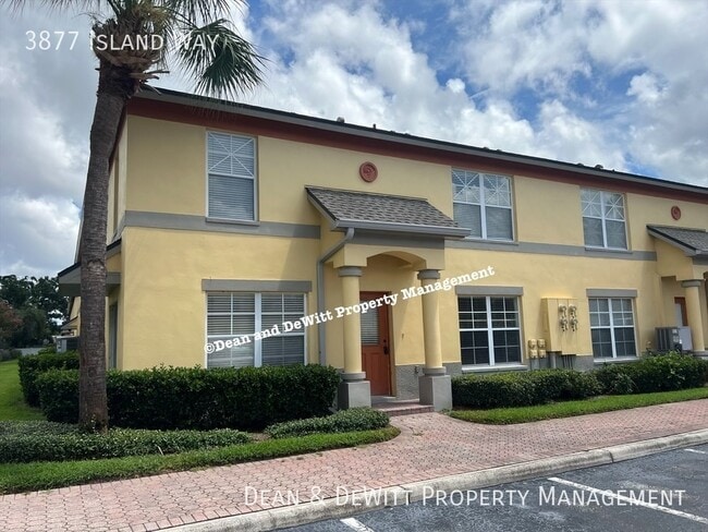Primary Photo - 3877 Island Way