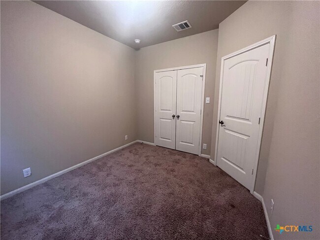 Building Photo - 472 Copper Hill Dr