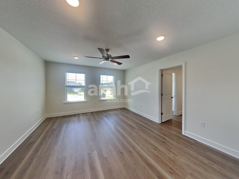 Building Photo - 2587 Spring Moss Ct