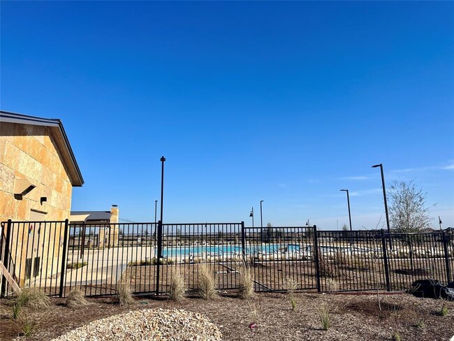 Building Photo - 1003 Sandra Ann Wy