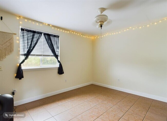 Building Photo - 500 E 48th St