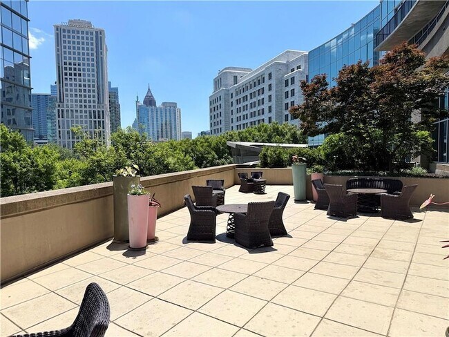 Building Photo - 1080 Peachtree St NE