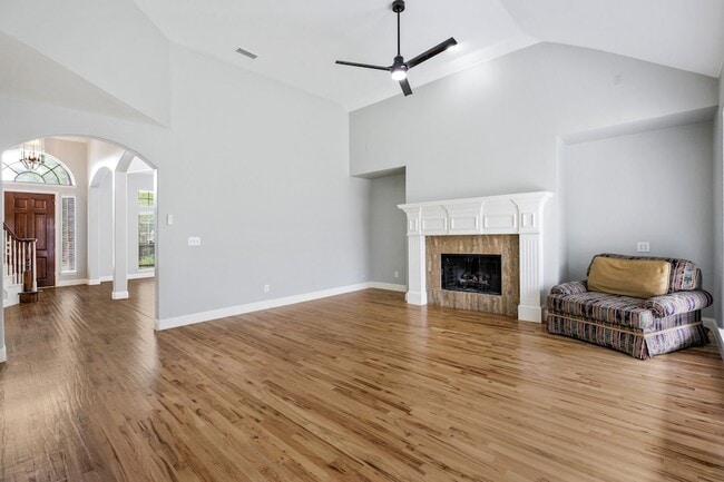 Building Photo - 4804 Appleridge Dr
