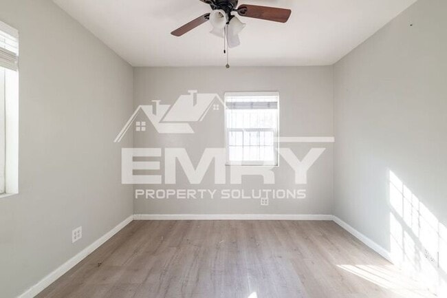 Building Photo - 1 Bed 1 Bath Home for Rent Holmes Ave Los Angeles CA 90054