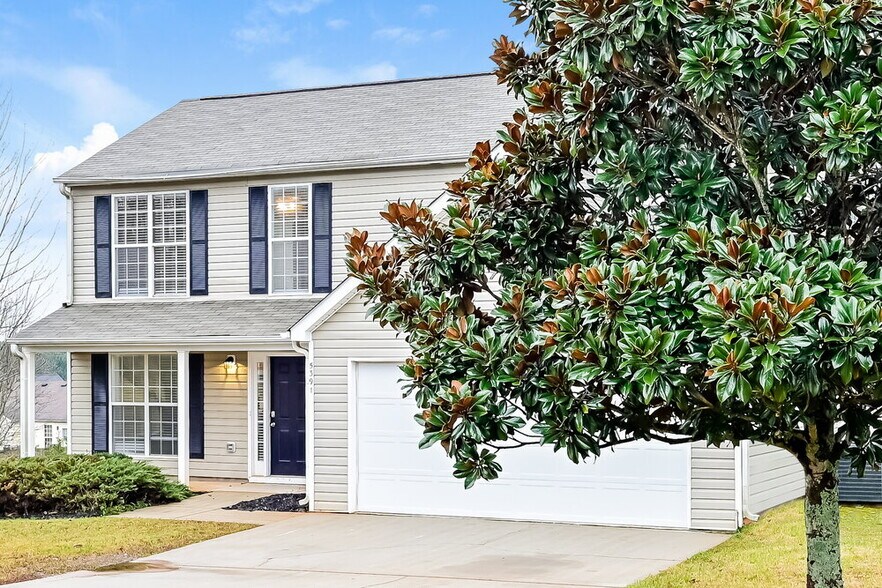 Building Photo - 5391 Katherine Village Dr