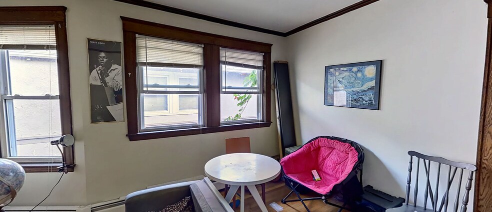 Building Photo - 785 Washington St