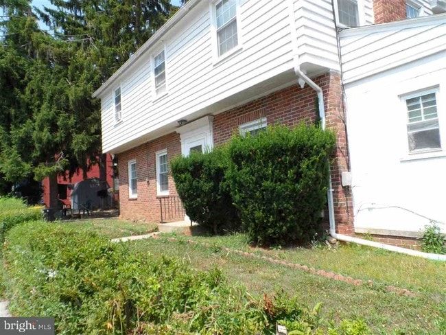 Primary Photo - 201 Kurtz Ave