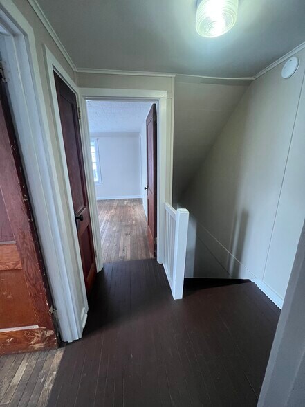 Building Photo - 255 Allen St