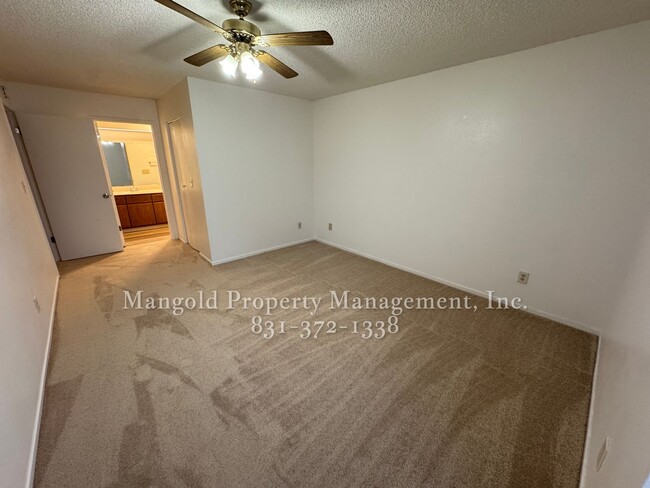 Building Photo - **$350 Move in Special**  Upstairs Condo L...