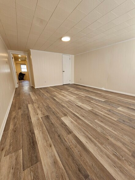 Primary Photo - 18 W Baltimore St