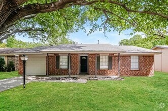 Building Photo - 3025 Montclair Pl