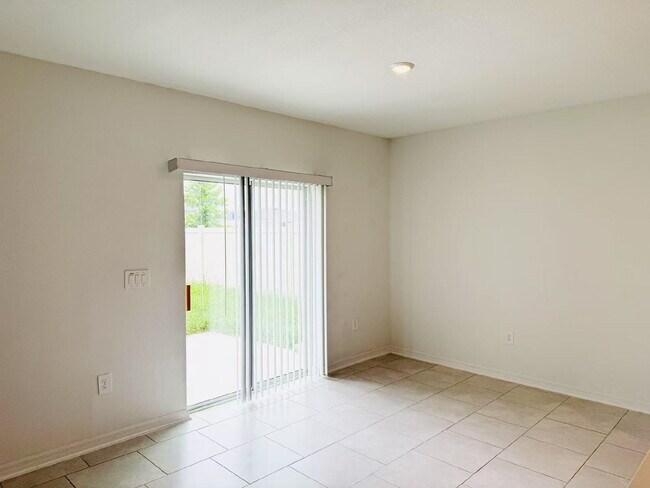 Building Photo - 644 Reggie Rd