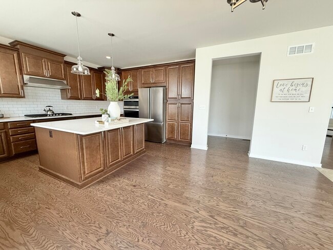 Building Photo - 6394 S Trailwoods Dr