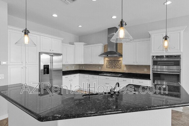 Building Photo - 1492 E Prescott Pl