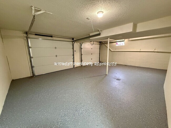 Building Photo - Beautifully Remodeled 4 Bedroom, 3 Bath Home