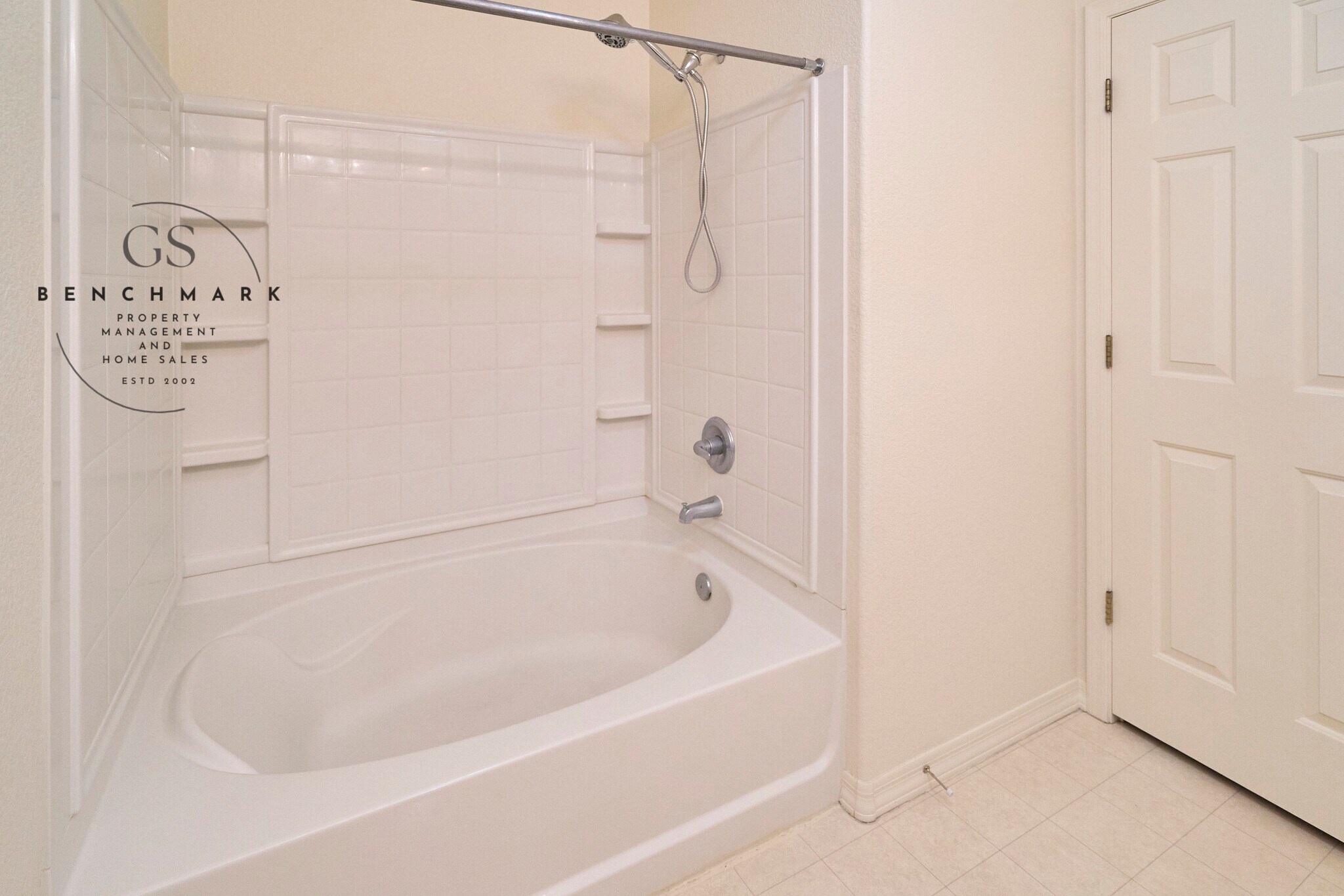 Building Photo - 4211 E Wading Pond Dr