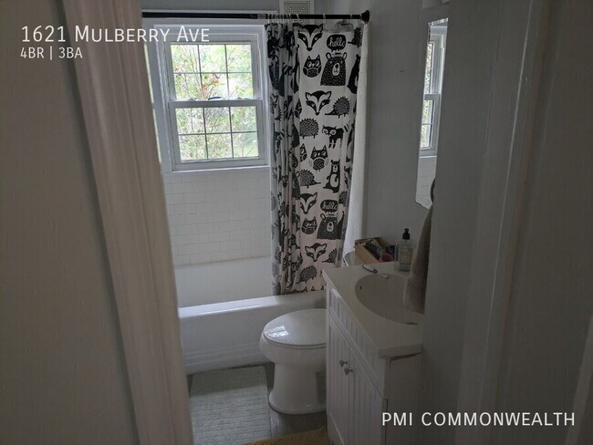 Building Photo - 1621 Mulberry Ave