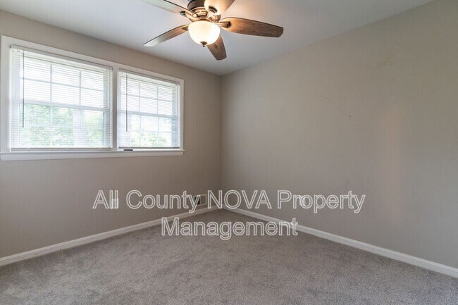 Building Photo - 4126 Lenox Dr