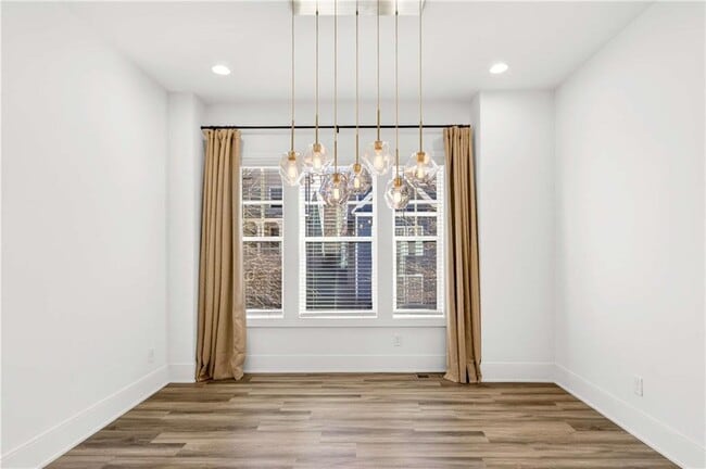 Building Photo - 1338 Booth Ave NW