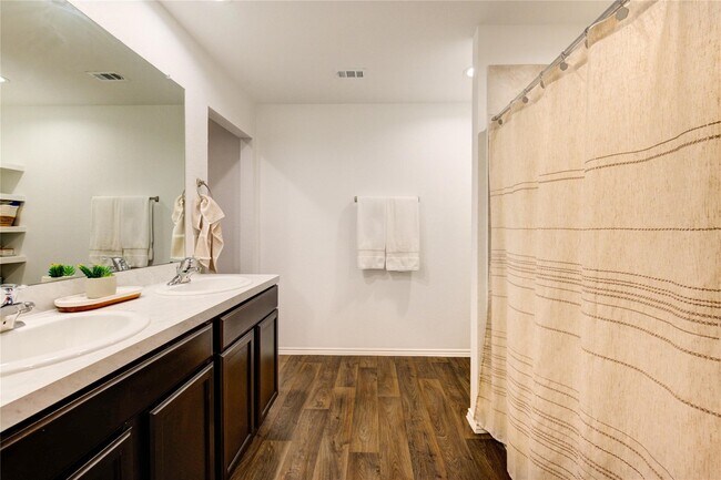 Building Photo - 21577 Starry Night Dr