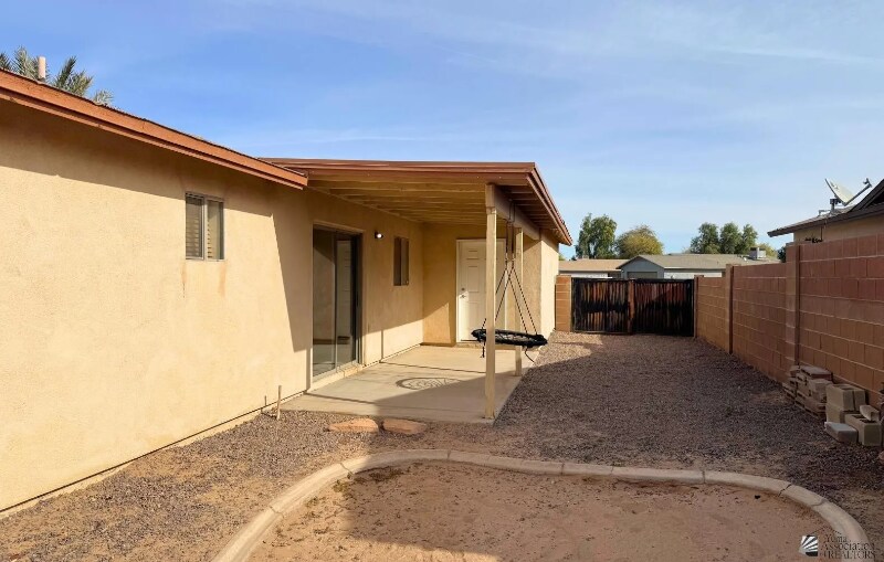 Building Photo - 10486 Typhoon Ave