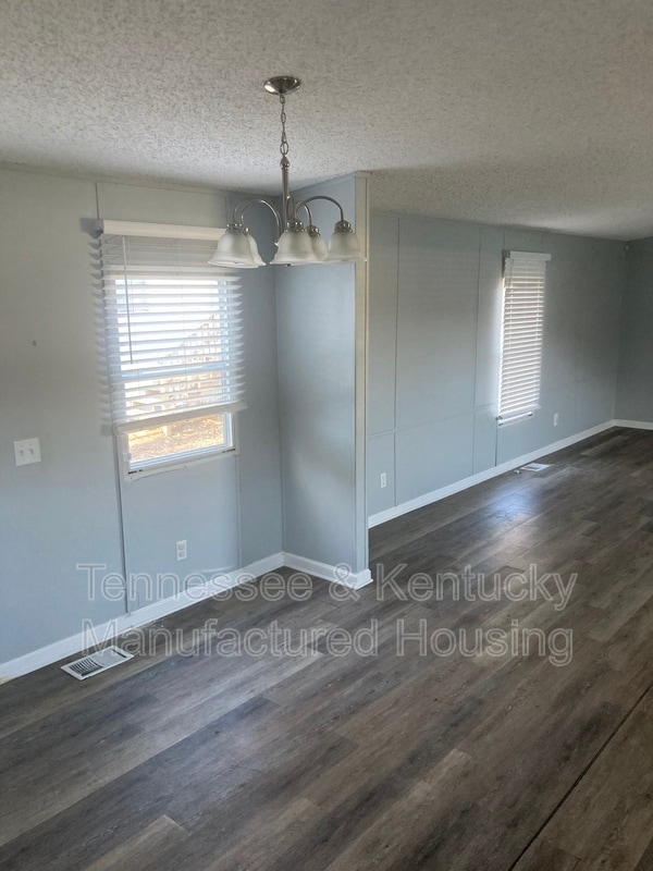 Building Photo - 207 Cumberland Ln