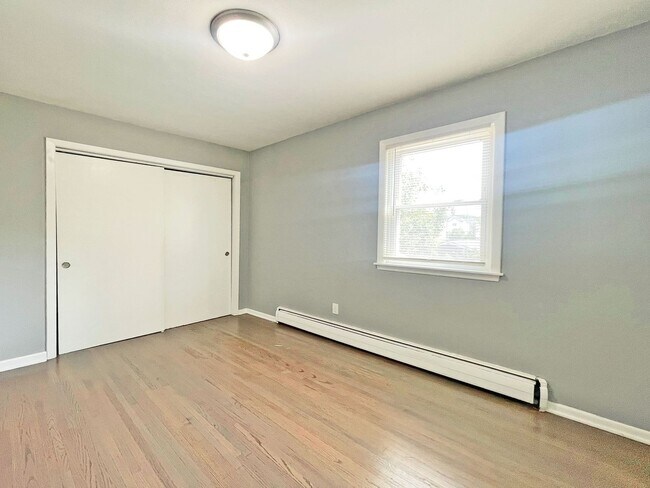 Building Photo - 7515 Cloman Way