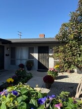 Building Photo - 305-302 N Dwyer Pl