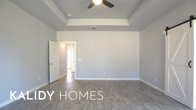 Building Photo - 305 Kirks Holw