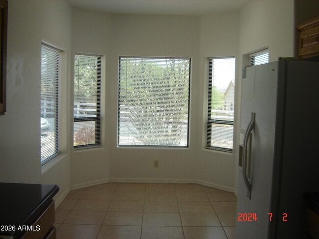 Building Photo - 27180 Bennett Way