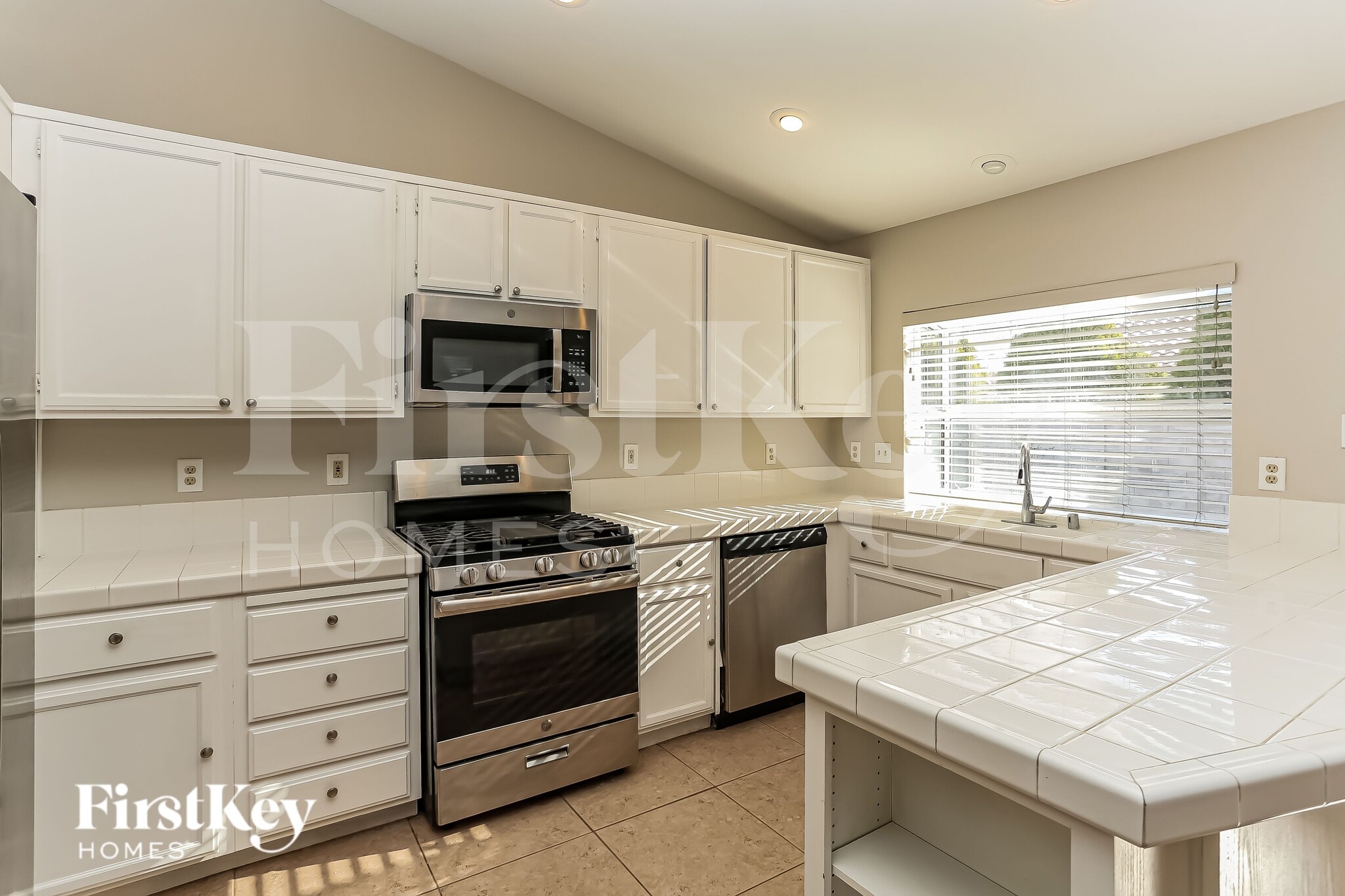 Building Photo - 4822 Wind Break Ln