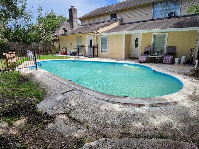 Building Photo - 14310 Branchwater Ln