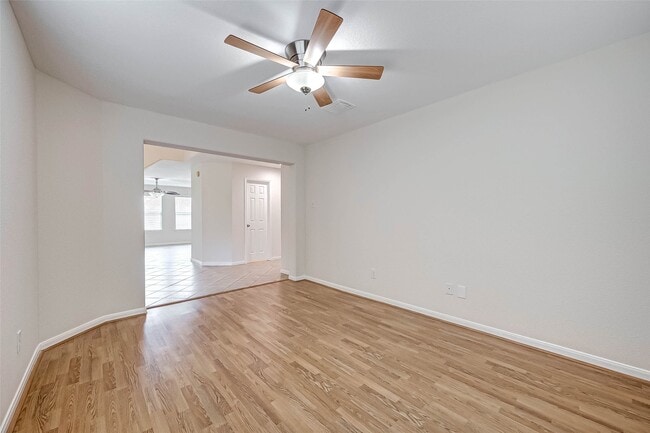Building Photo - 5127 Birch Manor Ln