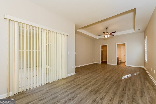 Building Photo - 512 Anglewood Trace