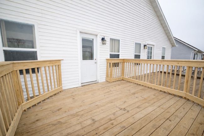 Building Photo - 1601 Moline St