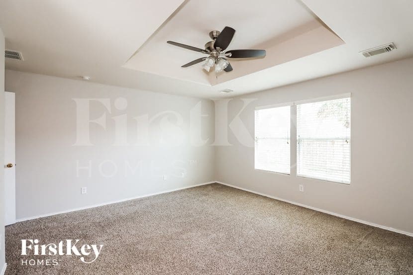 Building Photo - 602 Regal Hollow Ln