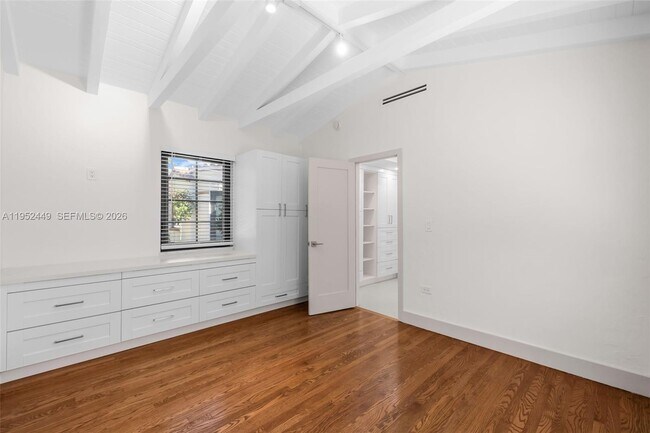 Building Photo - 3519 Toledo St