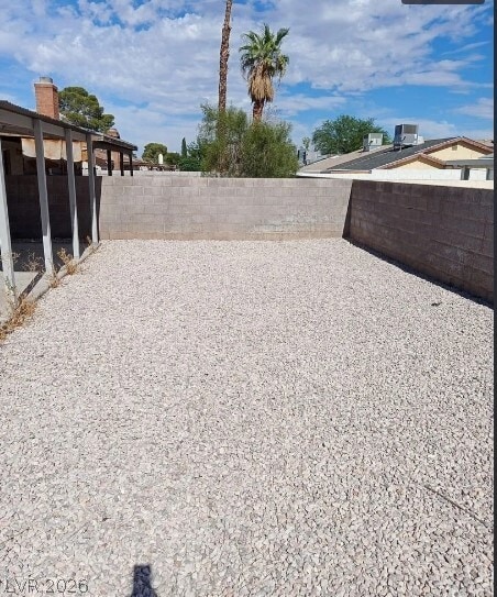 Building Photo - 6749 Oak Valley Dr