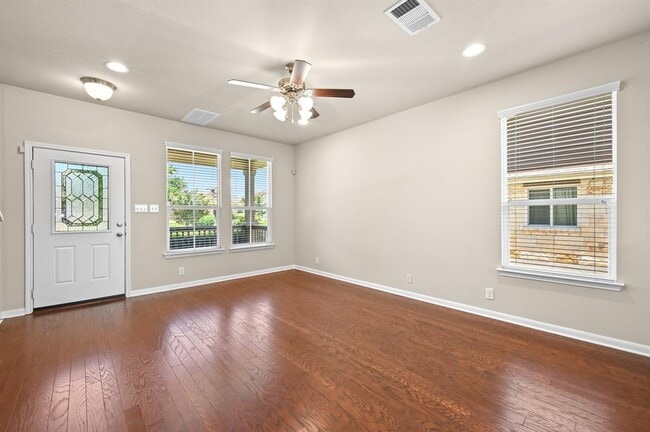 Building Photo - 1804 Colorado Bend Dr