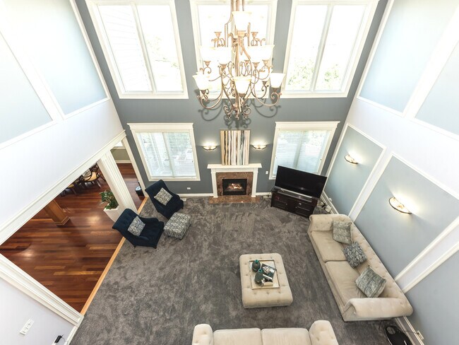 Building Photo - 2504 Skylane Dr