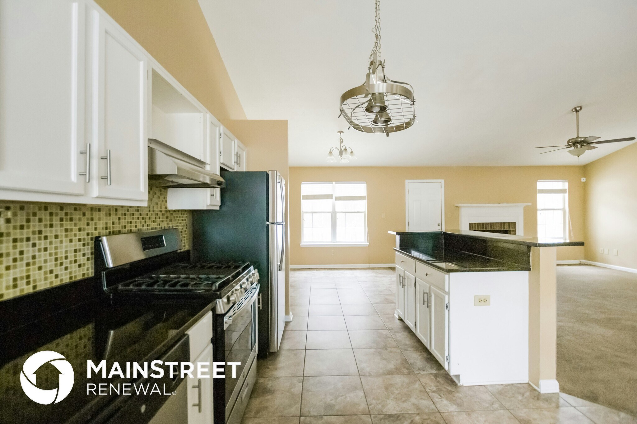 Building Photo - 325 King Henry Rd