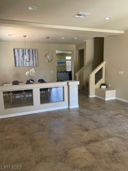 Building Photo - 6490 Parrot Ridge Ct