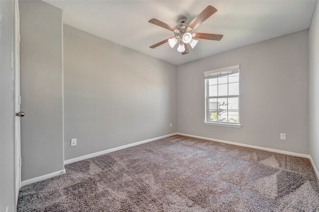Building Photo - 3714 Logandale Ridge Ln