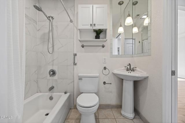 Building Photo - 2007 Poli St