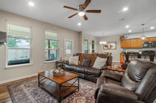 Building Photo - 605 Madeline Ct