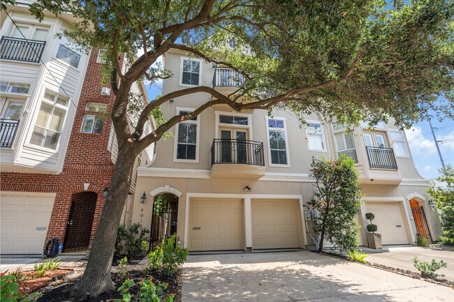 Building Photo - 4013 Blossom St