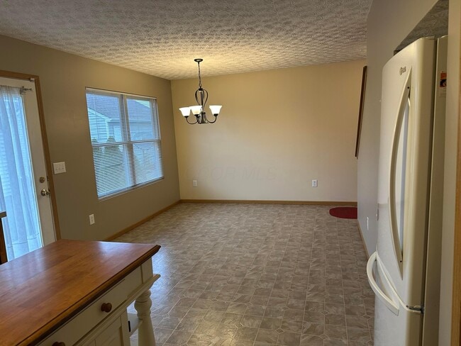 Building Photo - 135 Saratoga St