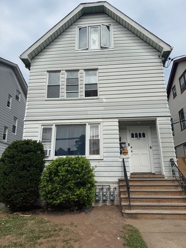 Building Photo - 253 Ampere Pkwy