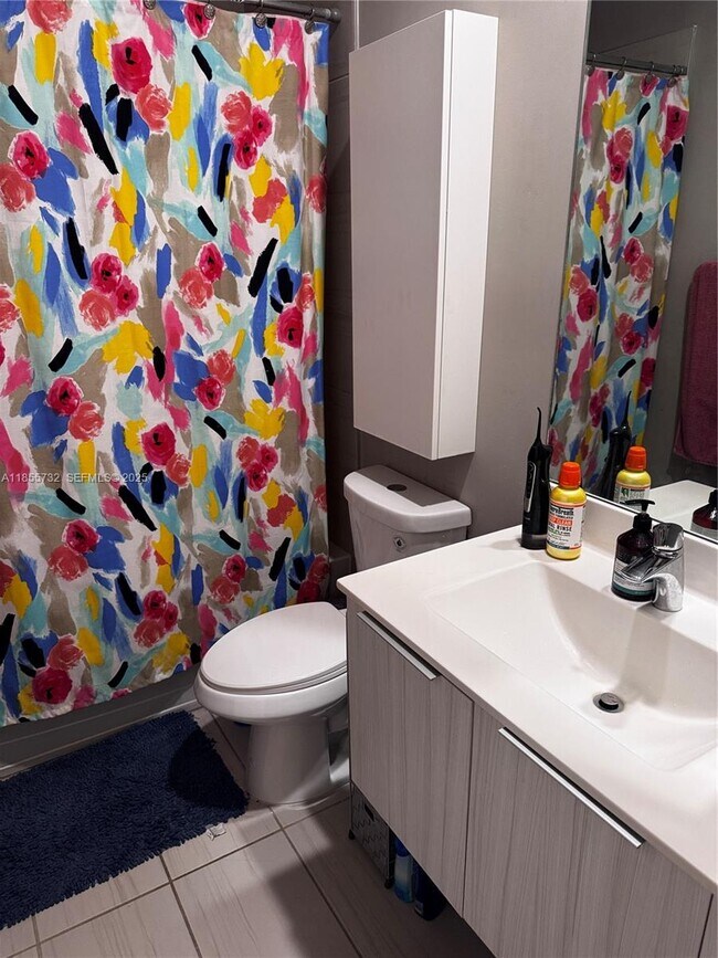 Building Photo - 7924 NW 105th Ave